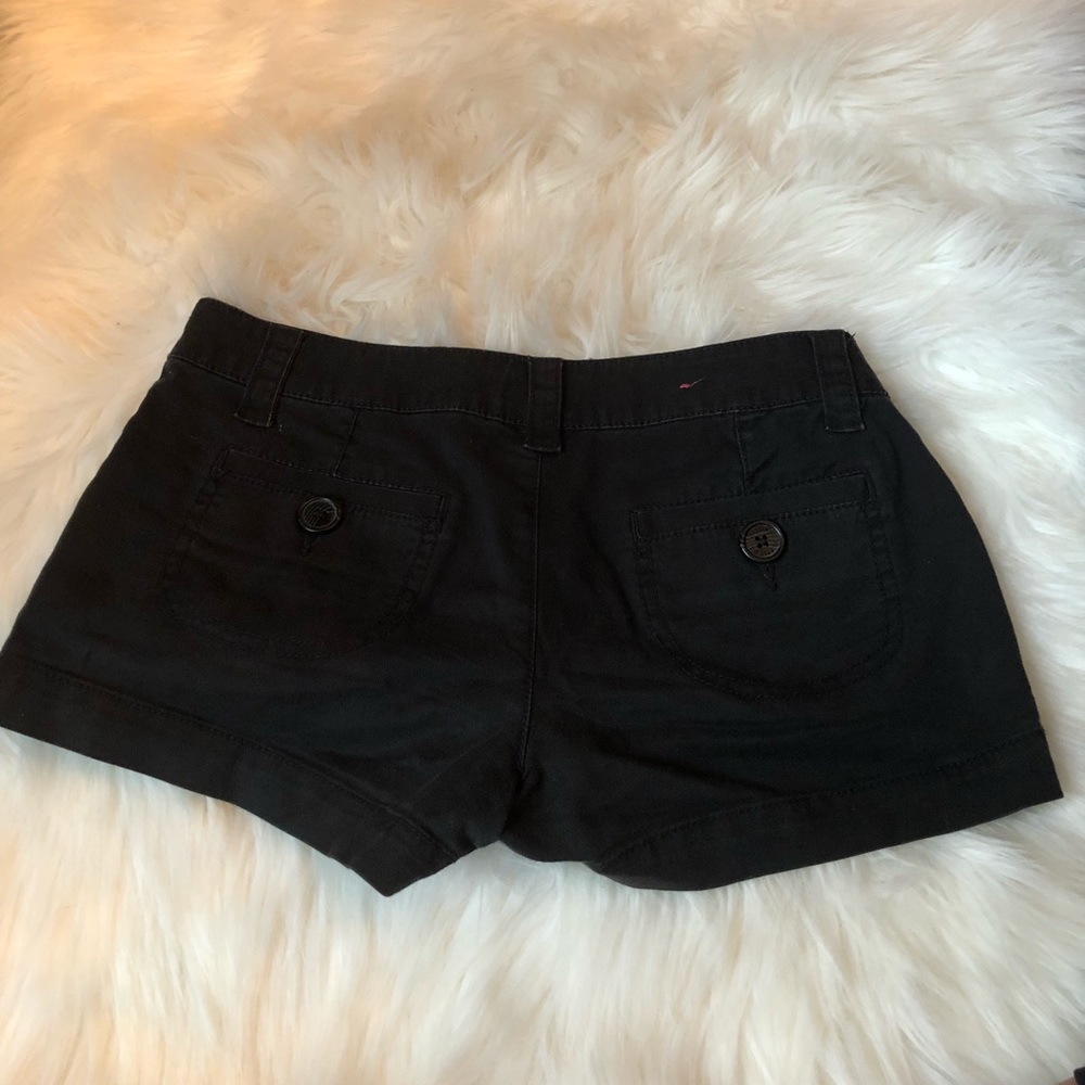 ~Mossimo Suppy Co.~ Black jean shorts. Size 1 - Picture 2 of 3